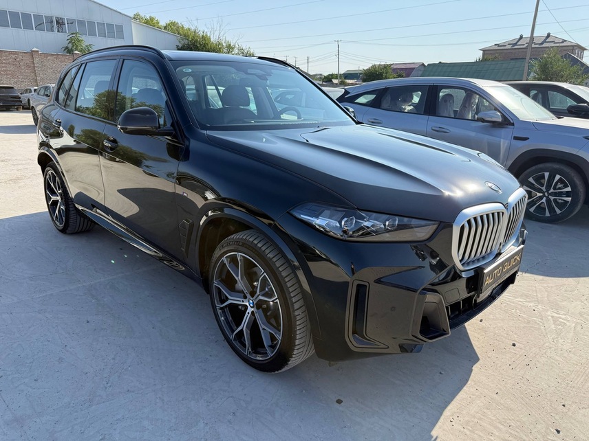 BMW X5 30Li, 2026, Black Sapphire — фото 3