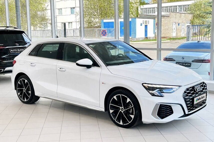 Audi A3, 2023, Белый