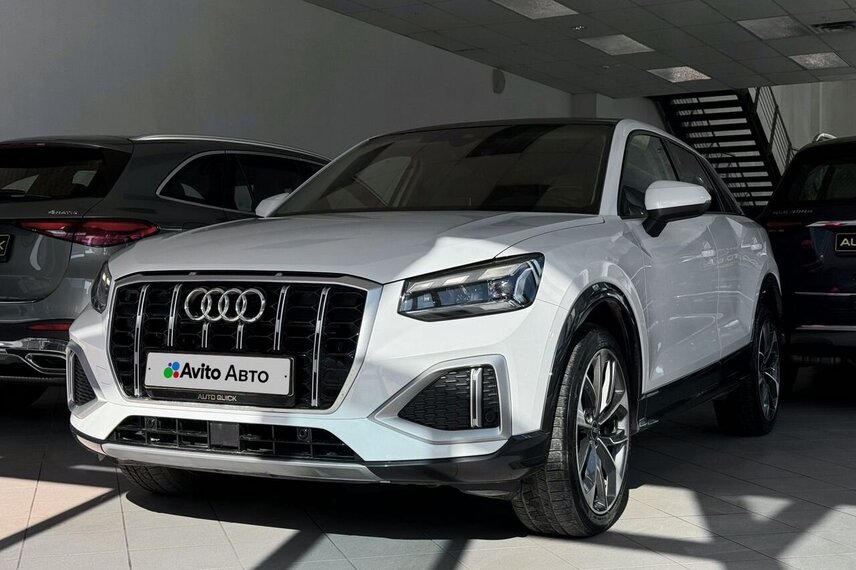 Audi Q2, 2023, Белый