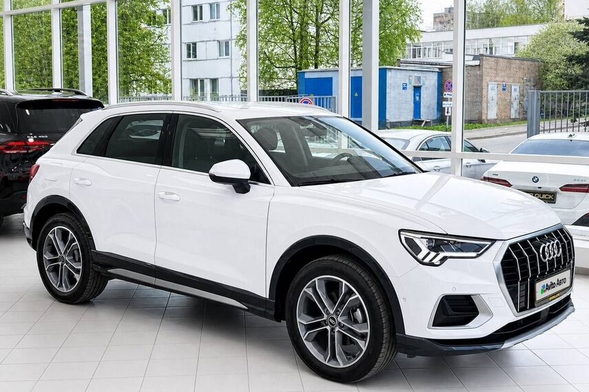 Audi Q3, 2022, Белый