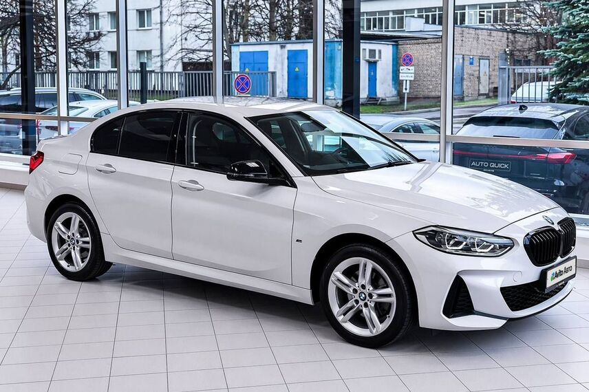 BMW 1 серия, 2023, Белый