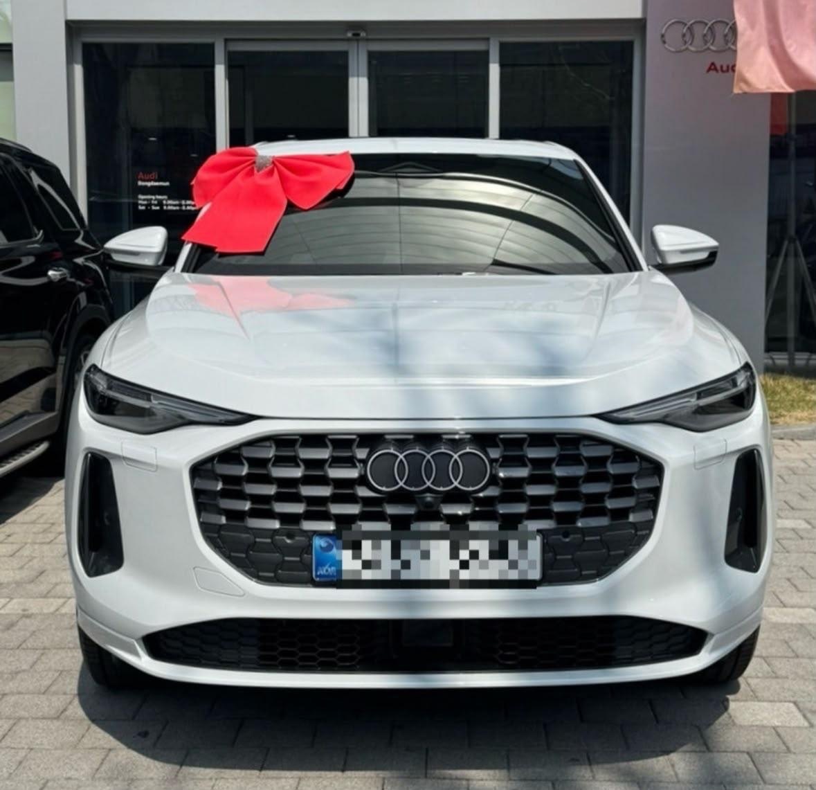 Audi Q5 Sportback 40TDI, 2025, Белый — фото 2