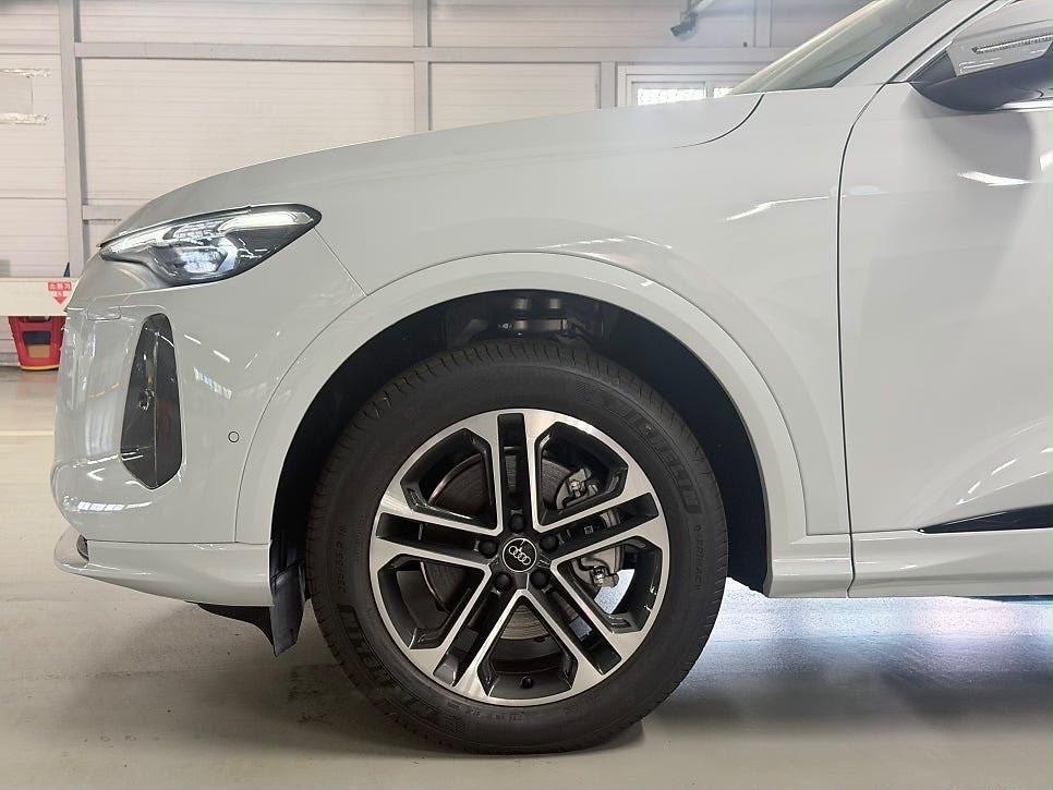 Audi Q5 Sportback 40TDI, 2025, Белый — фото 8