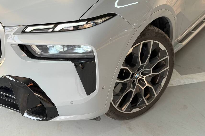 BMW X7 40i, 2024, Бруклин — фото 3