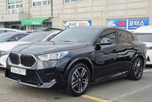 BMW X2 20i, 2025, Чёрный — фото 1