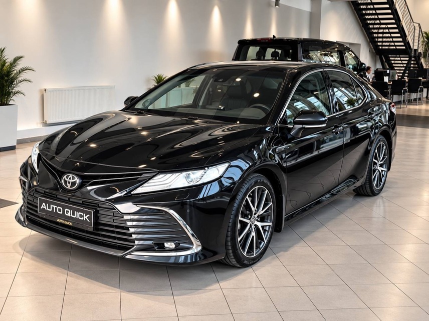 Toyota Camry, 2021, Чёрный