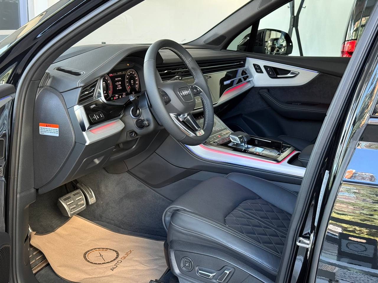 Audi Q7 55TFSI, 2025, Чёрный — фото 8