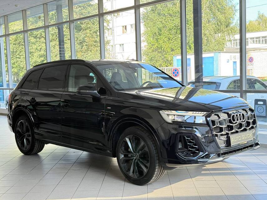 Audi Q7 55TFSI, 2025, Чёрный