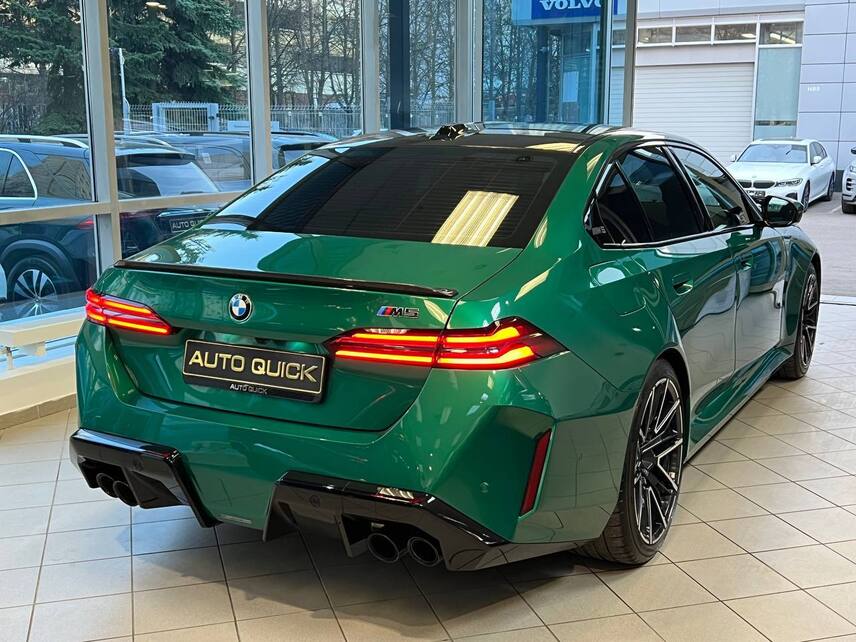 BMW M5, 2024, Зелёный — фото 4