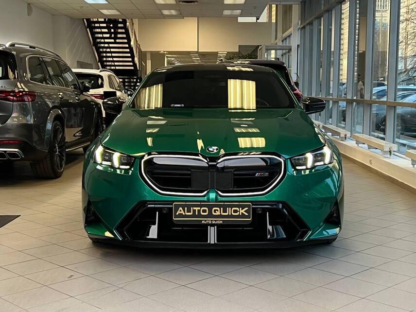BMW M5, 2024, Зелёный — фото 2
