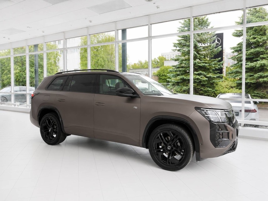 Volkswagen Teramont Pro, 2026, Коричневый матовый 