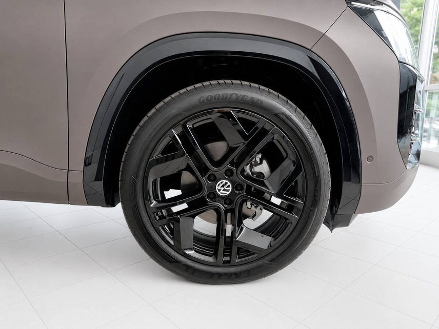 Volkswagen Teramont Pro, 2026, Коричневый матовый  — фото 6