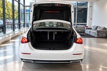 Mercedes-Benz E220d, 2026, Белый — фото 3