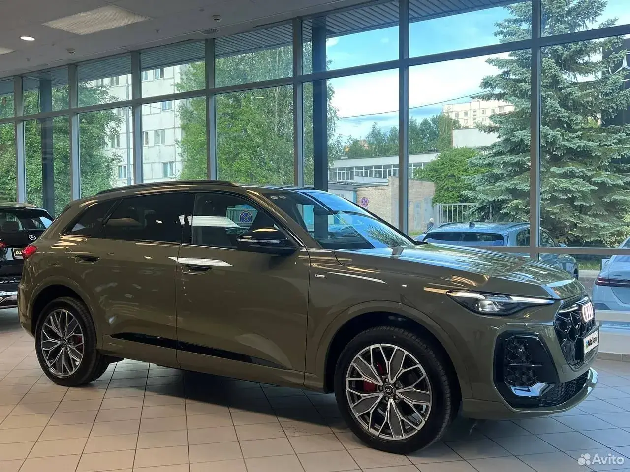 Audi Q5L 40 TFSI, 2026, оливковый 