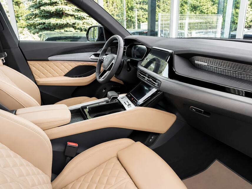 Audi Q6, 2026, чёрный  — фото 6