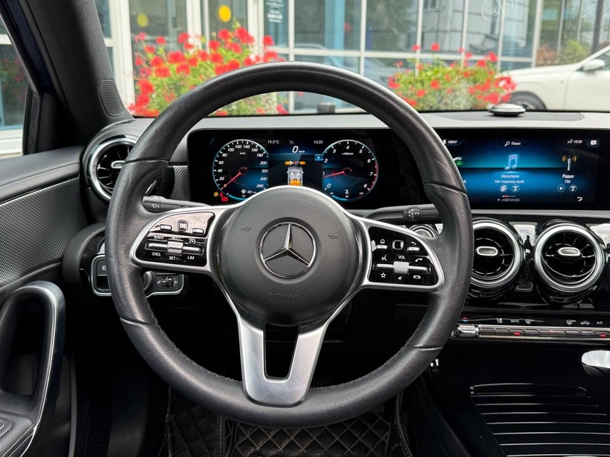 Mercedes-Benz A180L, 2021, Синий