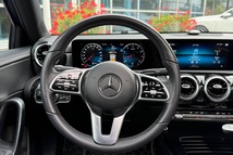 Mercedes-Benz A180L, 2021, Синий — фото 1