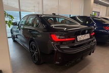 BMW 320d, 2025, Black Sapphire — фото 3