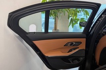 BMW 320d, 2025, Black Sapphire — фото 10