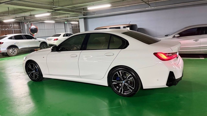 BMW 320i, 2025, Белый — фото 5