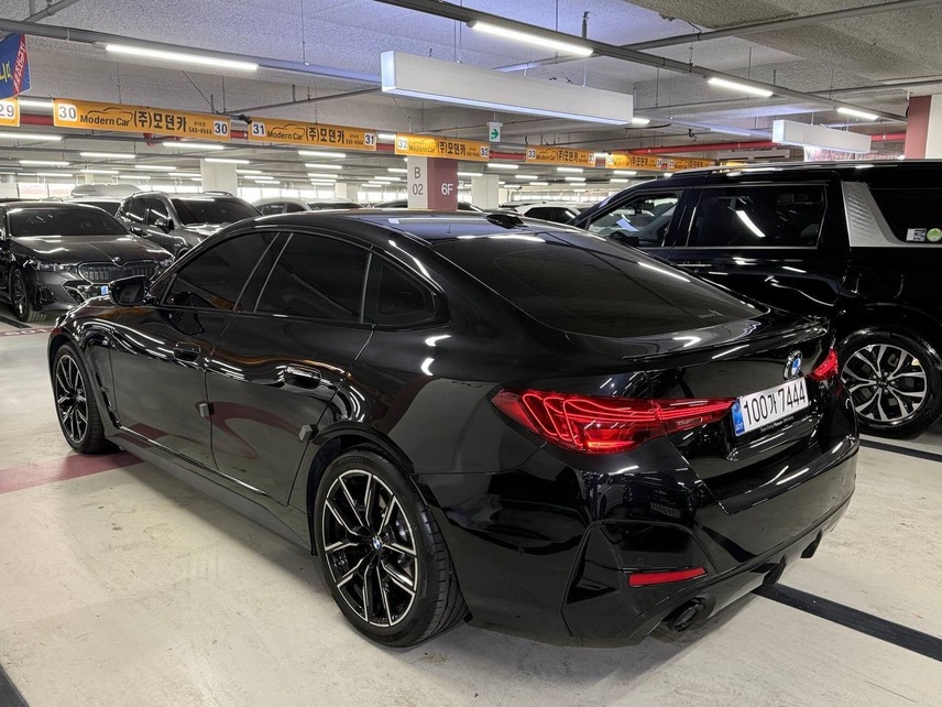 BMW 420i Gran Coupe, 2025, Карбон шварц — фото 4