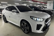 BMW X2 20i, 2024, Белый — фото 2