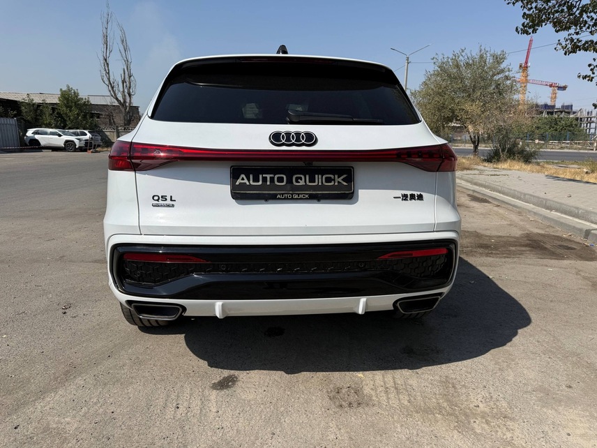 Audi Q5L 45TFSI, 2026, Серый — фото 6