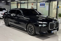 BMW 740i Xdrive, 2025, Чёрный — фото 17