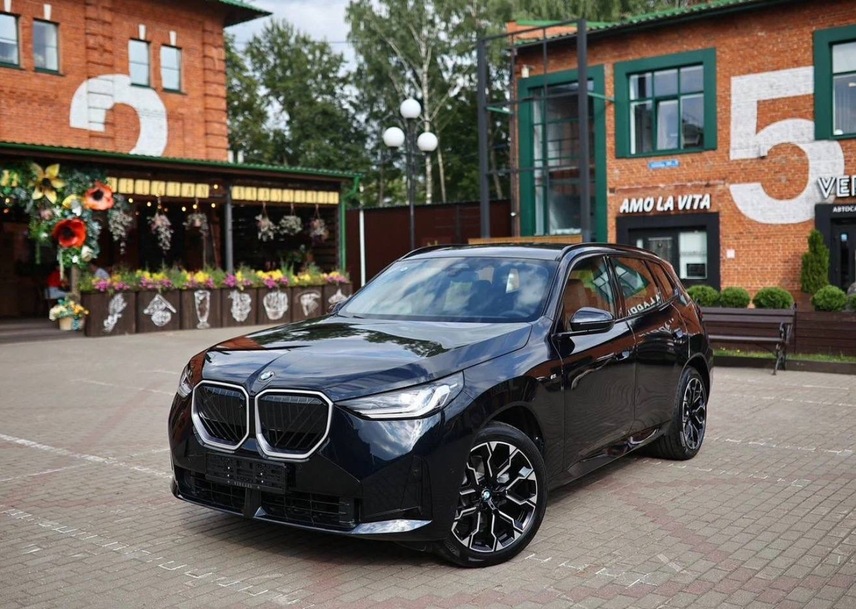 BMW X3 30Li, 2026, Carbon Schwarz